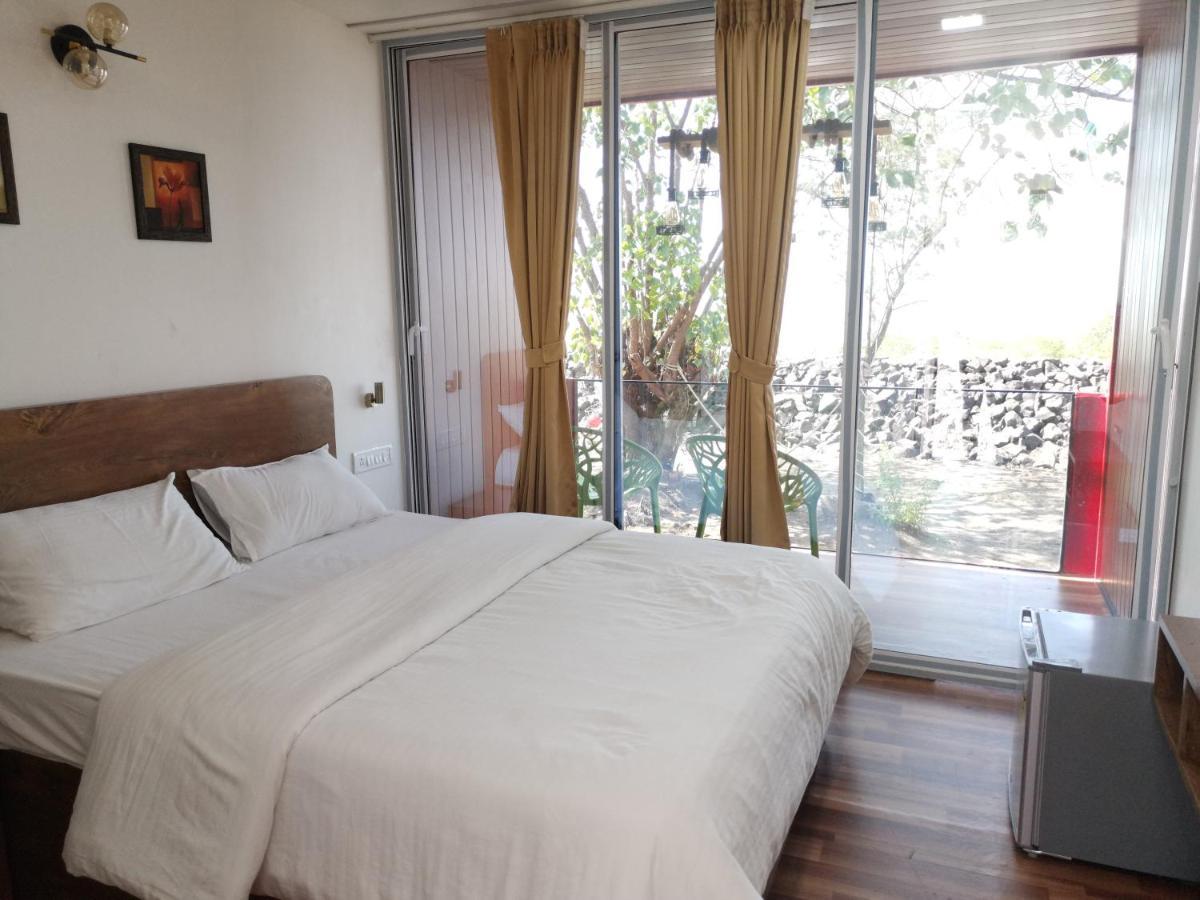 The Koasta Sea View Resort Korlai Buitenkant foto